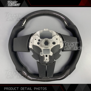 Volante de Fibra de Carbono Real Clásico Personalizado para <span class=keywords><strong>Ford</strong></span> <span class=keywords><strong>Mustang</strong></span> Quinta Generación Serie S197 <span class=keywords><strong>2005</strong></span>-2014 GT Coupé GT500 <span class=keywords><strong>Shelby</strong></span> - Product Image 5