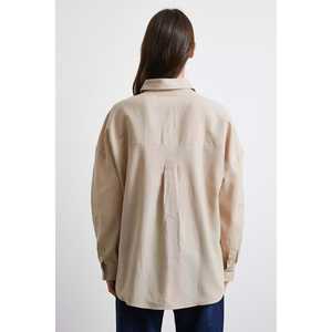 Camisa de Lino Oversize para Mujer, Estilo Boyfriend, Beige, con Botones, para Uso Diario, Diseño Sencillo - Product Image 1