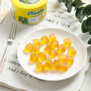 Caramelos de Regaliz <span class=keywords><strong>Ricola</strong></span> Importados, Caramelos Duros Recubiertos con Sabores Frutales, 100g en Lata, Certificación HACCP, Sabor Dulce - Product Image 4