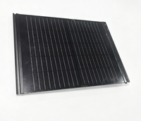 Tuile solaire en verre BIPV étanche IP67, panneaux solaires monocristallins en silicium entièrement noirs sur mesure pour usage résidentiel