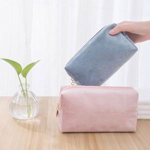 Nouvelle conception de trousse de rangement cosmétique en polyester durable avec fermeture éclair, trousse de maquillage professionnelle pour les maquilleurs - Product Image 3