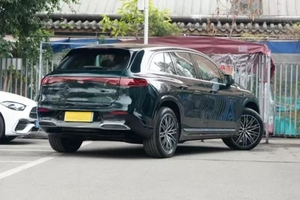 B/<span class=keywords><strong>E</strong></span>/N/Z Negro EQS SUV 2023 EQS 450 4MATIC Edición Deluxe Autonomía de 670 km Batería de 96.1 kWh - Product Image 3