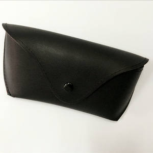 Étui à lunettes en cuir Zt, noir, rectangulaire, design solide, résistant à la pression, pour lunettes, hiver 2024 - Product Image 3