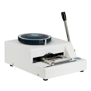 Machine à embosser les cartes PVC STRONG WT-52D, semi-automatique, capacité de 52 caractères, fonctionnement manuel, garantie 1 an - Product Image 1