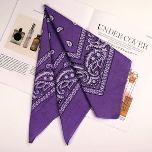 Pañuelo Personalizado con Logotipo, Pañuelo Navideño Personalizado con Estampado Divertido, Cubrebocas para Decoración de Fiestas, Venta al por Mayor - Product Image 1