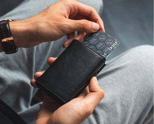 Porte-cartes en cuir anti-RFID personnalisé de qualité supérieure pour produits italiens en gros - Product Image 4