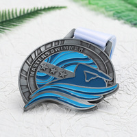 Médailles de créateur plaquées argent antique, médaille de natation découpée, logo émaillé, lettre personnalisée, médaille sportive en métal sur mesure
