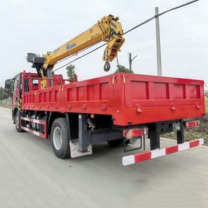 Grue montée sur camion Sinotruk de 8 tonnes à flèche à 5 sections, levage efficace, construction robuste, performance durable - Product Image 3