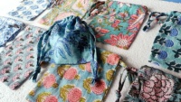 Sacs à cordon personnalisés faits à la main en tissu non tissé imprimé au bloc, réutilisables, écologiques, de haute qualité, pour cadeaux, bijoux et faveurs