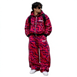Conjunto Deportivo para Hombre, Color Rojo y Morado, Estampado Abstracto, Sudadera con Capucha, Manga Larga, Corte Regular, Estilo Urbano, 100% Poliéster - Product Image 1