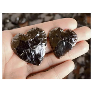 Nouvelle sculpture artisanale en obsidienne noire en forme de cœur, pour la décoration intérieure, les cadeaux et l'artisanat, prix de gros - Product Image 1