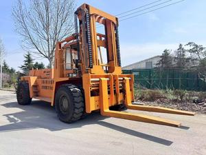 Chariot élévateur Komatsu d'occasion fiable de 40 tonnes, fabriqué au Japon - Product Image 6