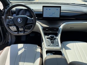 Подержанный автомобиль BYD <span class=keywords><strong>Song</strong></span> Pro DM-i 2021-2022 PHEV 51 км | |   Оптовая продажа | |   Компактный внедорожник | |   LHD | |   Проверка завершена. | |   Евро 6 - Product Image 3