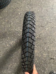 Pneu de moto 16 pouces, excellente adhérence et stabilité, 2.50-16 70/90-16 2.75-16 80/90-16, <span class=keywords><strong>tubeless</strong></span> 6PR 46P, pneu de route - Product Image 2