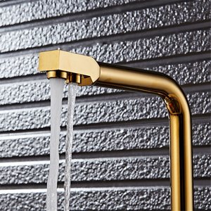 CYEN Wholesales Price Gold Kitchen <strong>Faucets</strong> Pull Out <strong>Sprayer</strong> Single Function Kitchen Taps for Farmhouse Camper Laundry Utility - Product Image 3