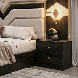 Juego de Muebles de Lujo para Dormitorio con Cama King Size, Estructura de Madera y Cabecera Iluminada, Estilo Moderno - Product Image 5
