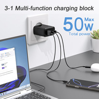 Aangepaste PD 50W EU/US/AU/UK stekker QC3.0 USB Type-C dubbele poort snellader met OVP/OCP/OTP bescherming voor oordopjes en camera