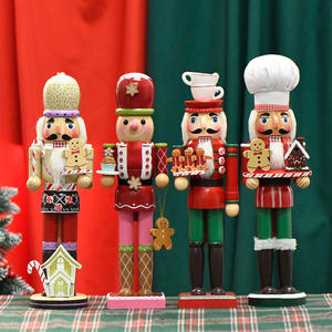 35cm Gingerbread Man Chef <span class=keywords><strong>Casse</strong></span>-<span class=keywords><strong>Noisette</strong></span> <span class=keywords><strong>de</strong></span> Noël en bois pour la décoration - Product Image 2