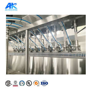 Machine à étiqueter automatique 700BPH <span class=keywords><strong>5L</strong></span> pour la cuisson de bouteilles <span class=keywords><strong>d</strong></span>'<span class=keywords><strong>huile</strong></span> <span class=keywords><strong>d</strong></span>'<span class=keywords><strong>olive</strong></span> végétale comestible Remplisseuse de sirop - Product Image 4