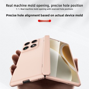 Produit populaire de Huanmin : une coque de téléphone pliable à couverture intégrale, à ressort et peinte par pulvérisation pour Motorola Moto Razr Fold - Product Image 3