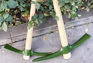 Chuyên Trong Bán Buôn Thị Trường Nước ngoài Đường Sắt Thép <span class=keywords><strong>Pickaxe</strong></span> Với Xử Lý Và Mangan Thép Vườn Spade Và Nông Nghiệp Xẻng - Product Image 4