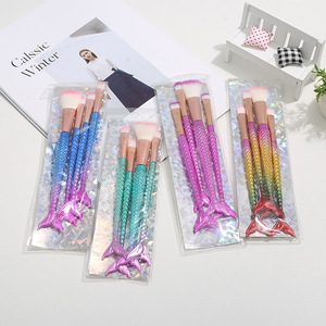 Ensemble de 4 pinceaux de maquillage sirène en gros <span class=keywords><strong>pas</strong></span> <span class=keywords><strong>cher</strong></span>, pinceaux de maquillage queue de poisson, pinceaux de maquillage colorés et doux, logo personnalisé, <span class=keywords><strong>pinceau</strong></span> <span class=keywords><strong>à</strong></span> paupières - Product Image 1