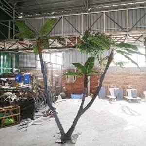 Palmera Artificial Decorativa para Exteriores, Personalizable, con Tronco Curvado, Tipo Coco Real con Hojas de Plátano - Product Image 1