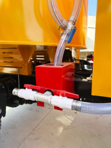 Camion malaxeur à béton autochargeur mobile de 2,5m³, 3m³, 3,5m³, 4,5m³ pour le transport de sable, pierre, eau et ciment, à vendre - Product Image 4