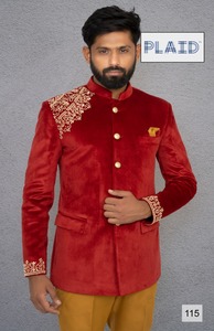 Costume trois pièces en tissu de velours de qualité supérieure avec gilet et pantalon Blazer élégant parfait pour le festival de mariage et la fête - Product Image 6