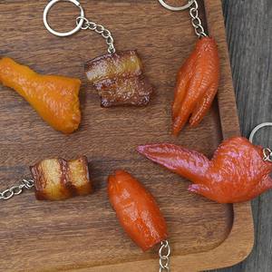 سلسلة مفاتيح على شكل بقعة طعام مطلية بالطعام مخصصة ، قلادة محاكاة أرجل الخنازير - Product Image 3