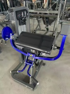 Macchina per Bicipiti con Carico a Perno SK Equipment, in Acciaio, per <span class=keywords><strong>Esercizi</strong></span> di <span class=keywords><strong>Petto</strong></span>, Schiena, Spalle e Braccia, Allenamento Professionale in Palestra - Product Image 4