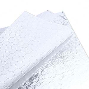 Papier d'emballage isolé en nid d'abeille laminé en aluminium avec impression de logo pour l'emballage de hamburgers et de sandwichs - Product Image 5