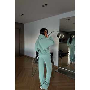 Conjunto Deportivo Aqua Green Cicely Vintage, Impermeable, Transpirable, Estampado, Informal de Invierno, Ligero, Talla Grande XXL, con Logotipo y Patrón Sólido - Product Image 1