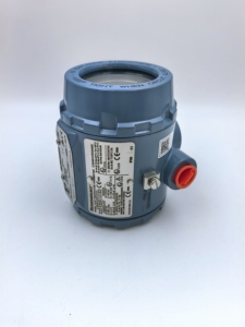Trasmettitore di Temperatura Rosemount 3144 4-20mA + HART, Ingresso RTD PT100/Termocoppia, Grado di Protezione IP68, Display LCD, Montaggio a Testa/Montaggio sul Campo - Product Image 3