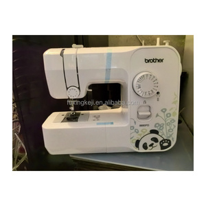 Machine à coudre portable multifonction 8880PD à point noué simple, machine à boutonnières pour la maison, en vente - Product Image 1