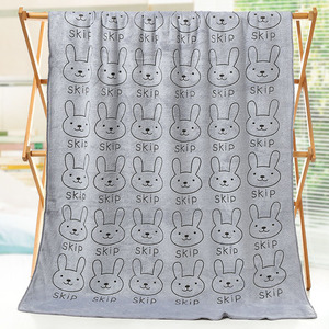 Serviettes de <span class=keywords><strong>bain</strong></span> en microfibre <span class=keywords><strong>ultra</strong></span>-fine fibre avec impression de tête de lapin Serviettes de <span class=keywords><strong>bain</strong></span> douces bon marché avec logo personnalisé - Product Image 4