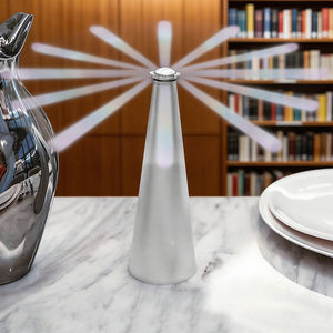 Ventilateur anti-mouches OEM en gros, alimenté par USB ou piles AA, pour éloigner les mouches lors de pique-niques en extérieur et dans la cuisine - Product Image 3