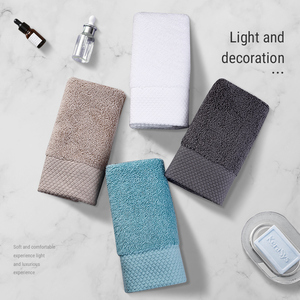 Aumentare l'asciugamano ispessente dell'asciugamano bianco in cotone pieno non fa cadere i capelli LOGO di colore su misura 2024 all'ingrosso - Product Image 2