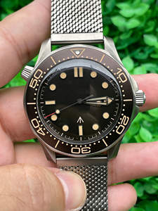 ราคาขายส่ง VS นาฬิกาโรงงาน James Bond 007 รุ่น Super VSF 8806 ขนาด 42 มม. ตัวเรือนไทเทเนียม นาฬิกาข้อมือผู้ชายสุดหรู เรืองแสงได้ - Product Image 2