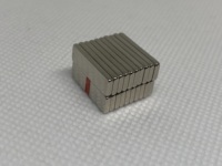 Rectangle/bloc de néodyme fritté petit aimant NdFeb haute performance pour usage industriel traitement personnalisé comprend la coupe