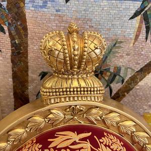 Poltrona Antica in Legno Massello Dorato Stile Rococò Europeo per Sala Riunioni / Soggiorno di Palazzo - Product Image 5