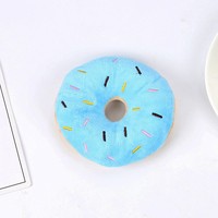 Op maat gemaakte pluche huisdierenspeelgoedjes met fruit- en voedselontwerpen, geluidfunctie, logo- en verpakkingsopties voor katten en honden