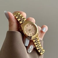 Montre Saturne gaufrée, bracelet en acier inoxydable, mouvement à quartz, résistante à l'eau 30M, pour femme