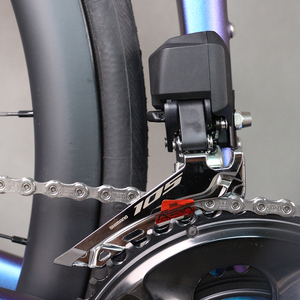 Bicicleta Completa SERAPH, Cuadro de Carbono Superligero, Bicicleta de Carretera con Cableado Interno, Grupo R7170 Di2, Ruedas de Carbono FM202 - Product Image 3