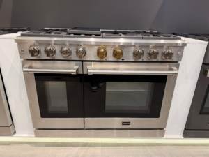 Four à convection professionnel à double fourneau à gaz avec plaque de cuisson en émail noir, grande surface de cuisson pour usage domestique - Product Image 2