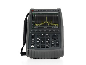 Analyseurs de micro-ondes portables Keysight N9961A N9918B N9963B N9962B N996 - Product Image 2