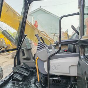 Utilisé pour l'excavatrice sur chenilles 2022 |   Poids opérationnel de 7,5 tonnes |   Capacité du seau : 0,33 m³ |   Roulement de pompe à engrenages moteur |   Excellent - Product Image 5