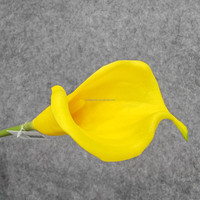 Bunga Calla Lily PU Tangkai Tunggal 66cm Daun Kuning Tangkai Hijau Tua Bunga Artifisial Dekorasi Rumah Pernikahan Natal Gaya Eropa