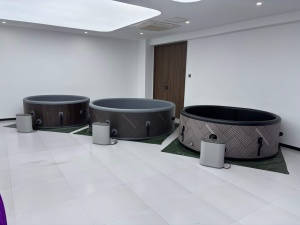 Piscine gonflable ronde pour <span class=keywords><strong>spa</strong></span> chaud, 6 personnes, portable, avec jets d'air et massage par bulles, avec couverture isolante pour la détente sur la terrasse - Product Image 6