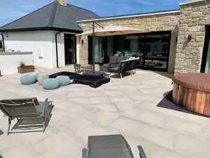 Außendesign im europäischen Stil Brauner Sandstein Natur kultur stein für Gebäude Haus fassaden Grenz wand verkleidung stein